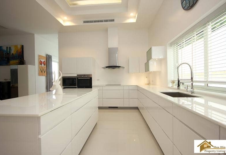 Modern Hua Hin Property Villa