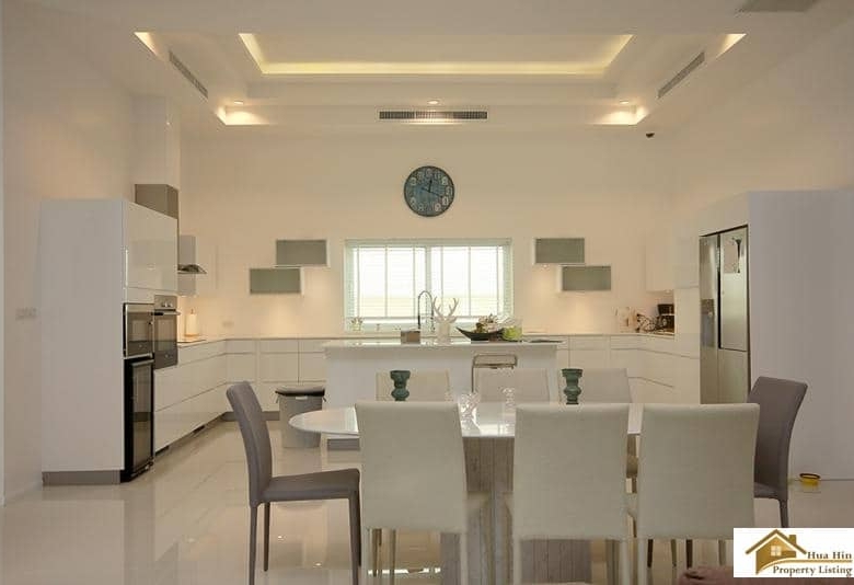 Luxury Property Near Beach