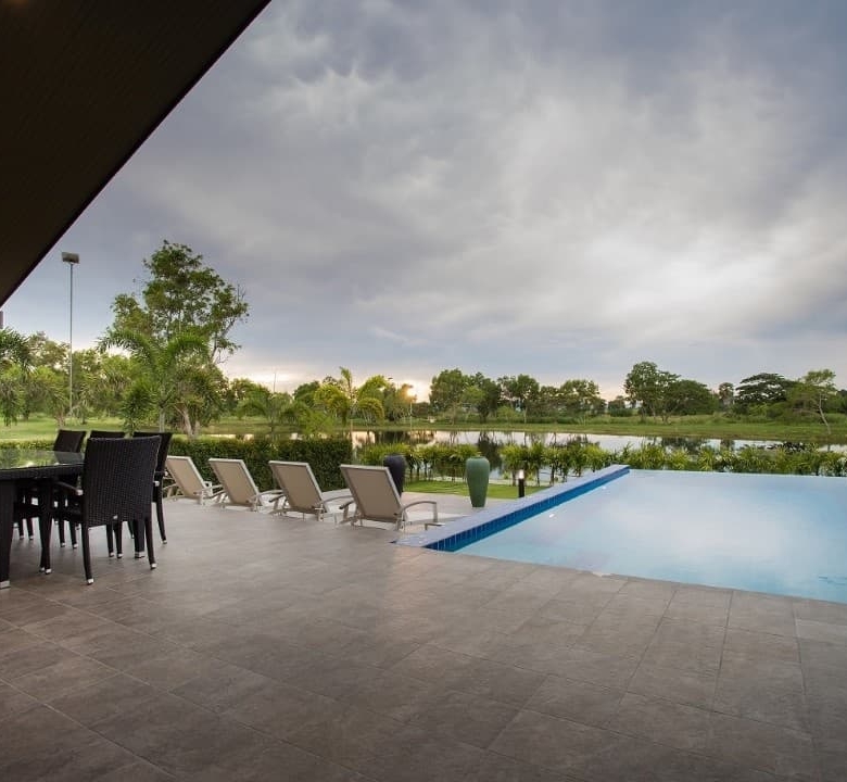 Hua Hin Villa Sanctuary Lakes Serenity