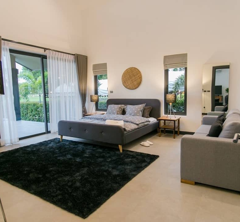 Hua Hin Sanctuary Lakes Modern Villa