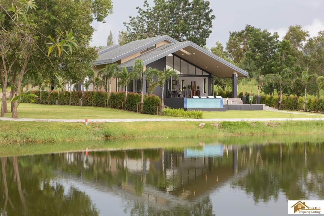 Hua Hin Villa Lakeside Luxury Living