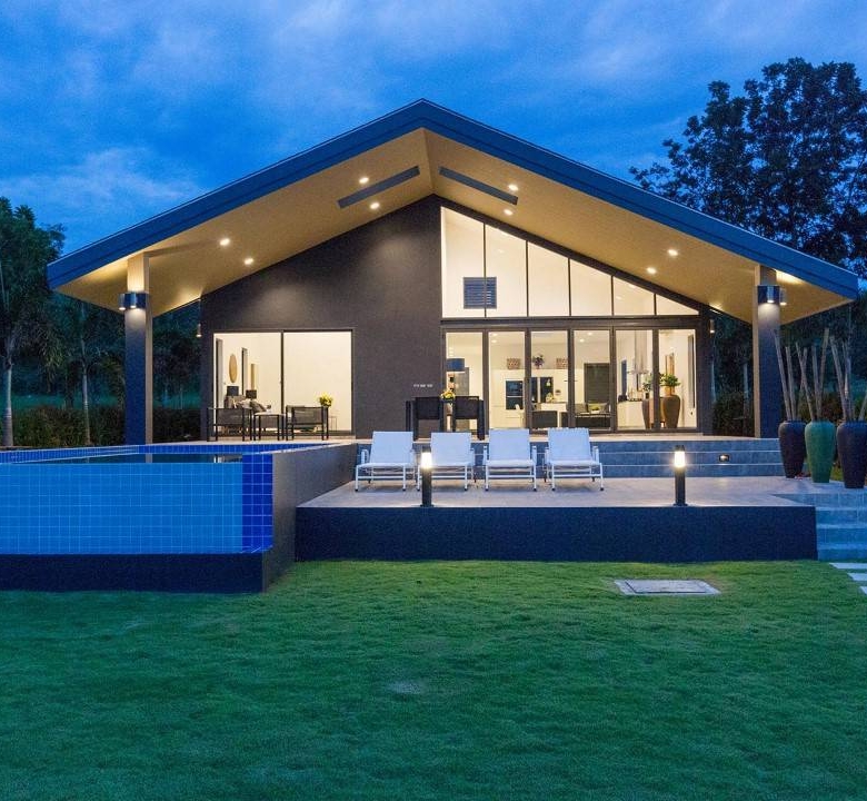 Sanctuary Lakes Elegant Villa Serenity