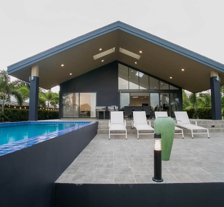 Hua Hin Luxury Home Sanctuary Lakes