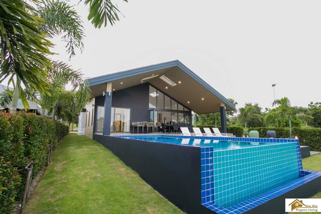 Elegant Hua Hin Villa Natural Surroundings