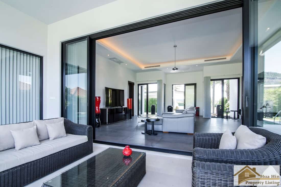 Distinctive Baan Ing Phu Villa Sales