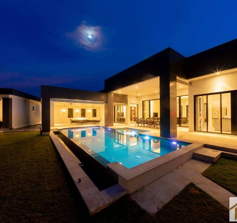 Distinctive Modern Villa Sales Offer