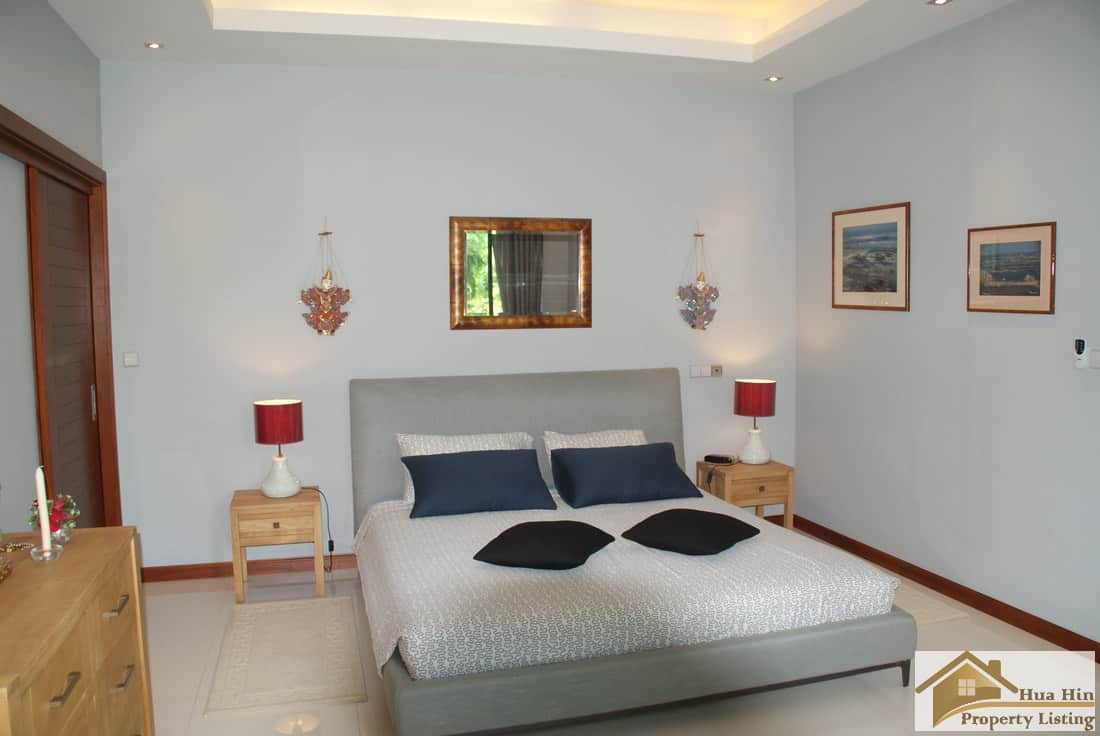 Contemporary Baan Ing Phu Modern Villa Estate Private Villa Sales Park Estate