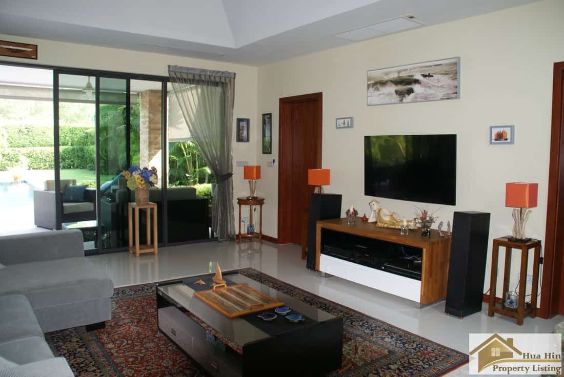 Baan Ing Phu Private Modern Villa Park Design Luxury Modern Villa Sales Park