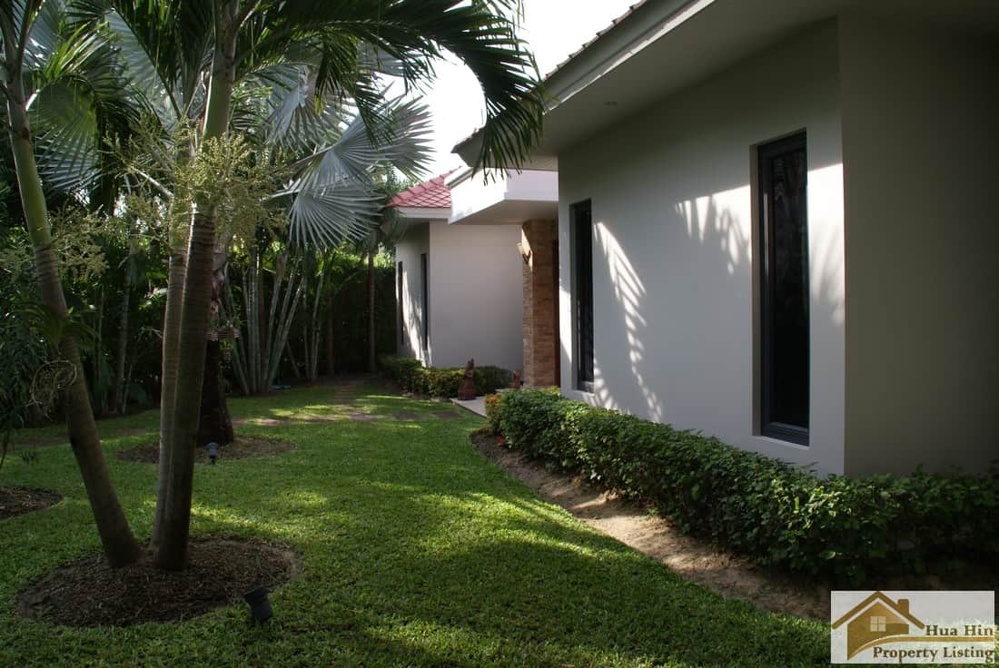 Estate Villa Modern Park Baan Ing Phu Investment Modern Villa Sales Park Estate