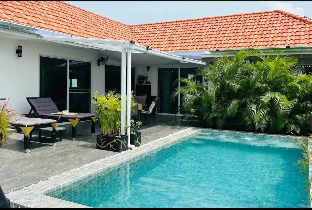 Stunning Villa Sales Pran Buri Beach Area
