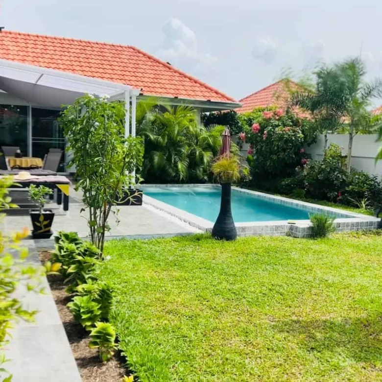 Luxury Pool Villa Sales Pran Buri Thailand