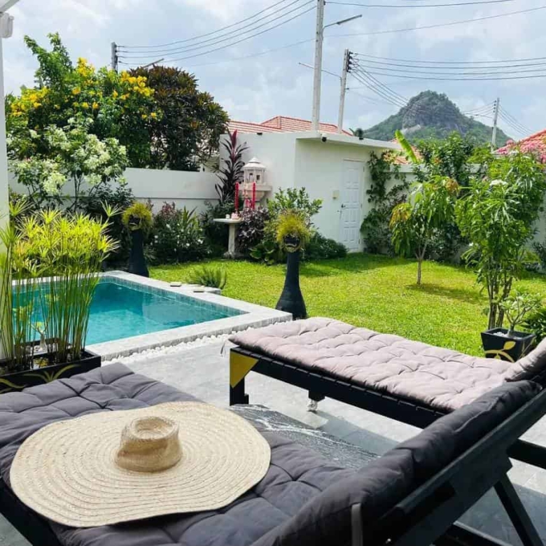 Unique Property Sales Pran Buri Villa