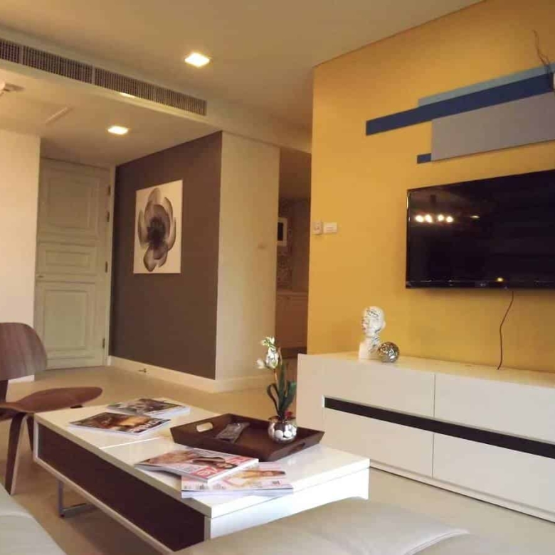 Luxury Beachfront Sales Retreat