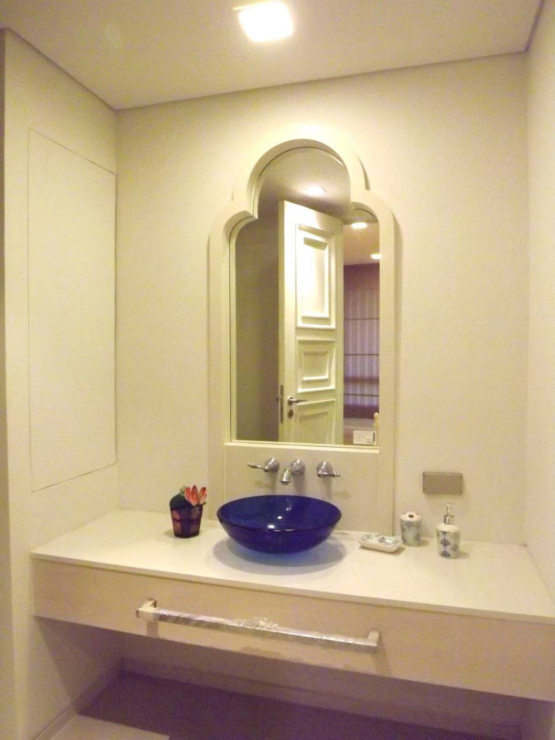 Elite Beachfront Condo Sales Find