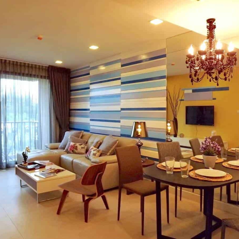 Distinctive Beachfront Sales Beauty