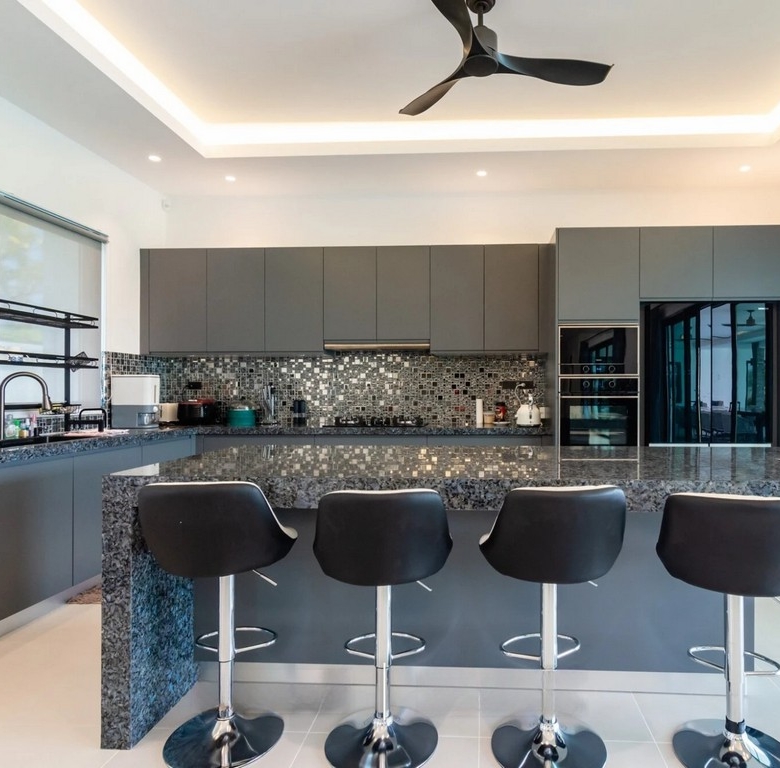 Parkland Paradise Sales Moment