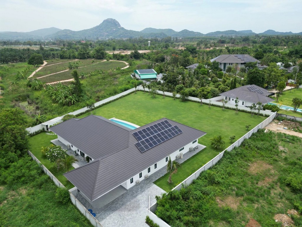 Modern Pool Villa Parkland Development Hua Hin Stunning Paradise Villa Sales Image