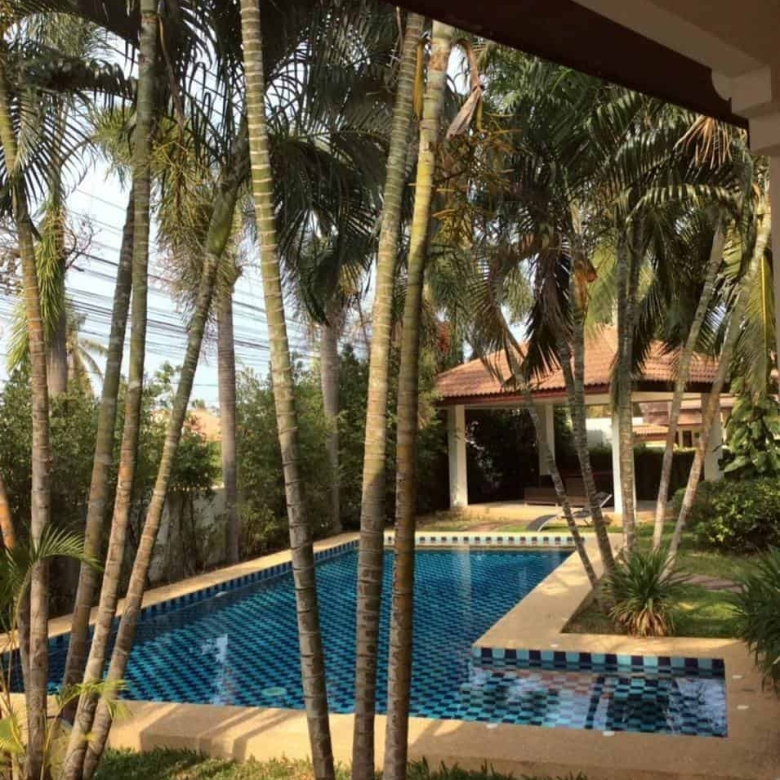 Orchid Palm Homes Villa Elegant Garden