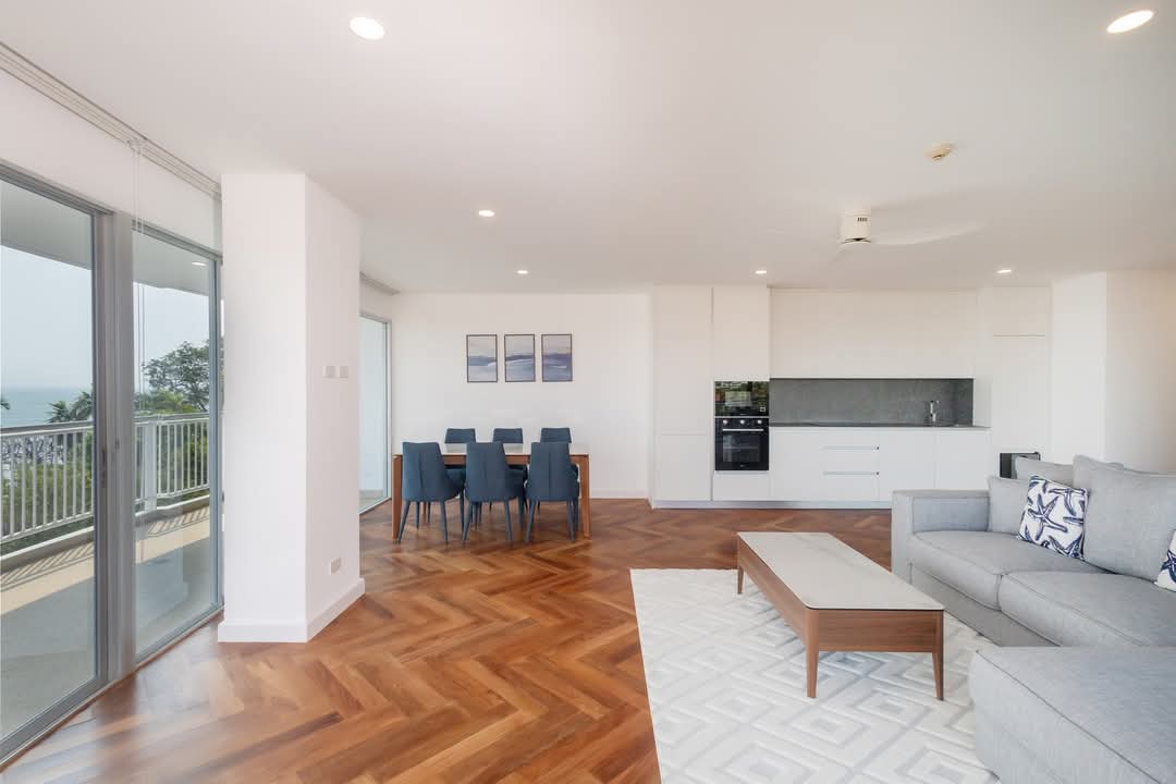 Stunning Beachfront Condo Ocean Views Hua Hin Scenic Oceanfront Sales Opportunity