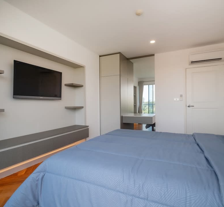 Breathtaking Ocean View Sales Space