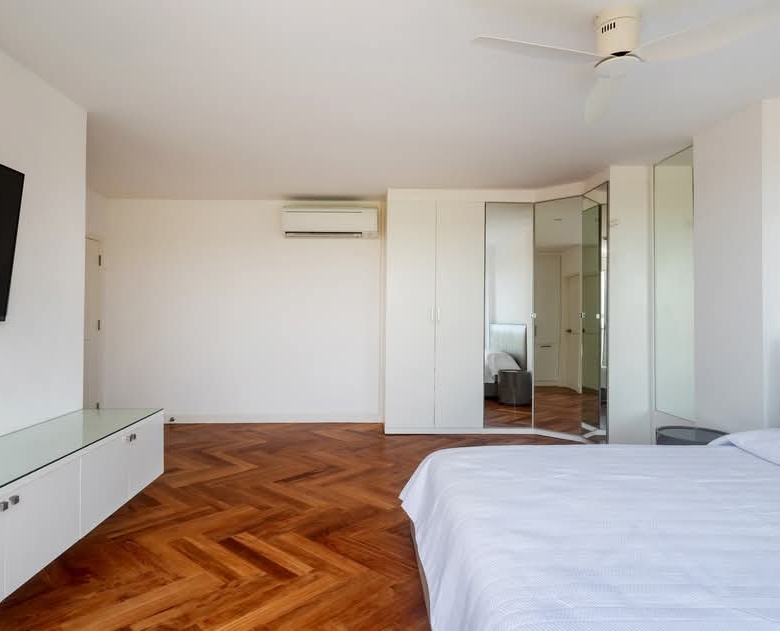 Captivating Seaside Condo Sales Area