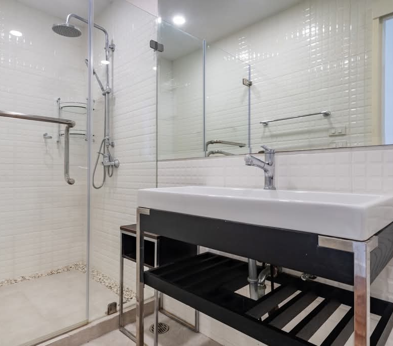 Memorable Coastal Property Sales Spot