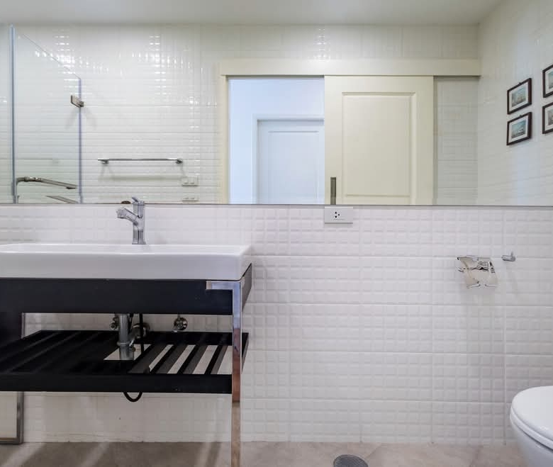 Inspiring Ocean View Sales Home