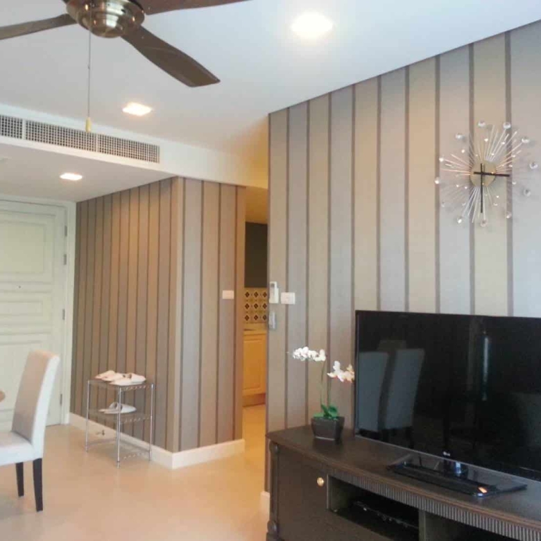 Prime Seaside Condo Sales