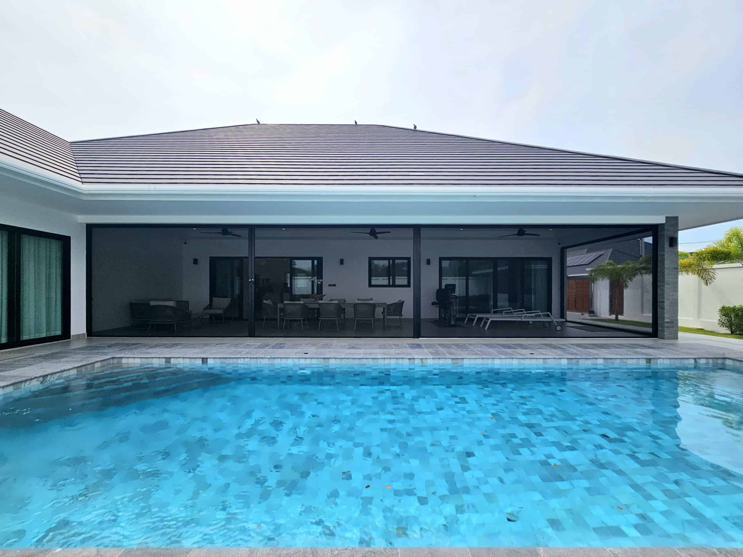 Stunning Villa Sales Hua Hin Soi 70