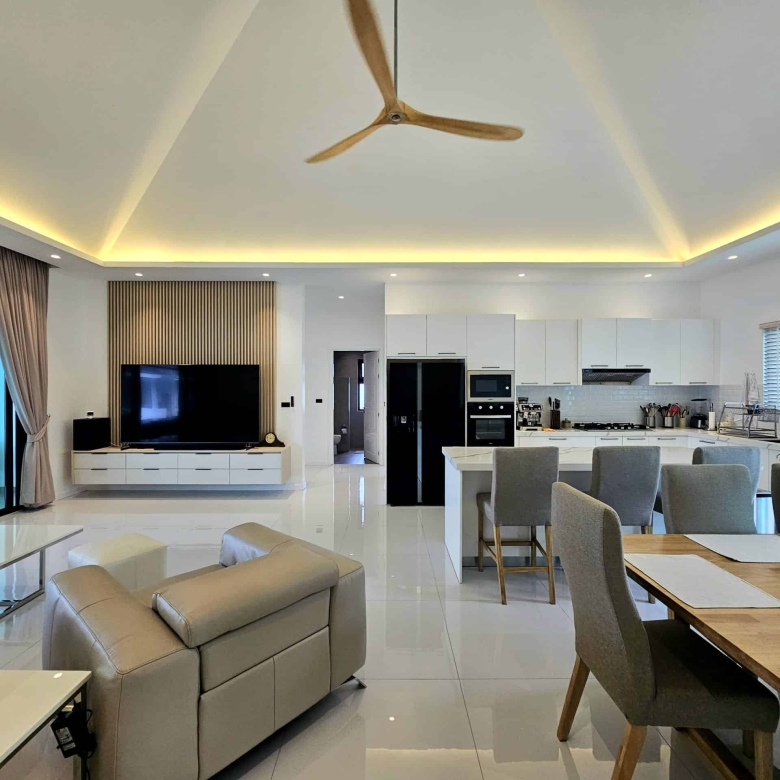 Superb Pool Villa Sales Hua Hin