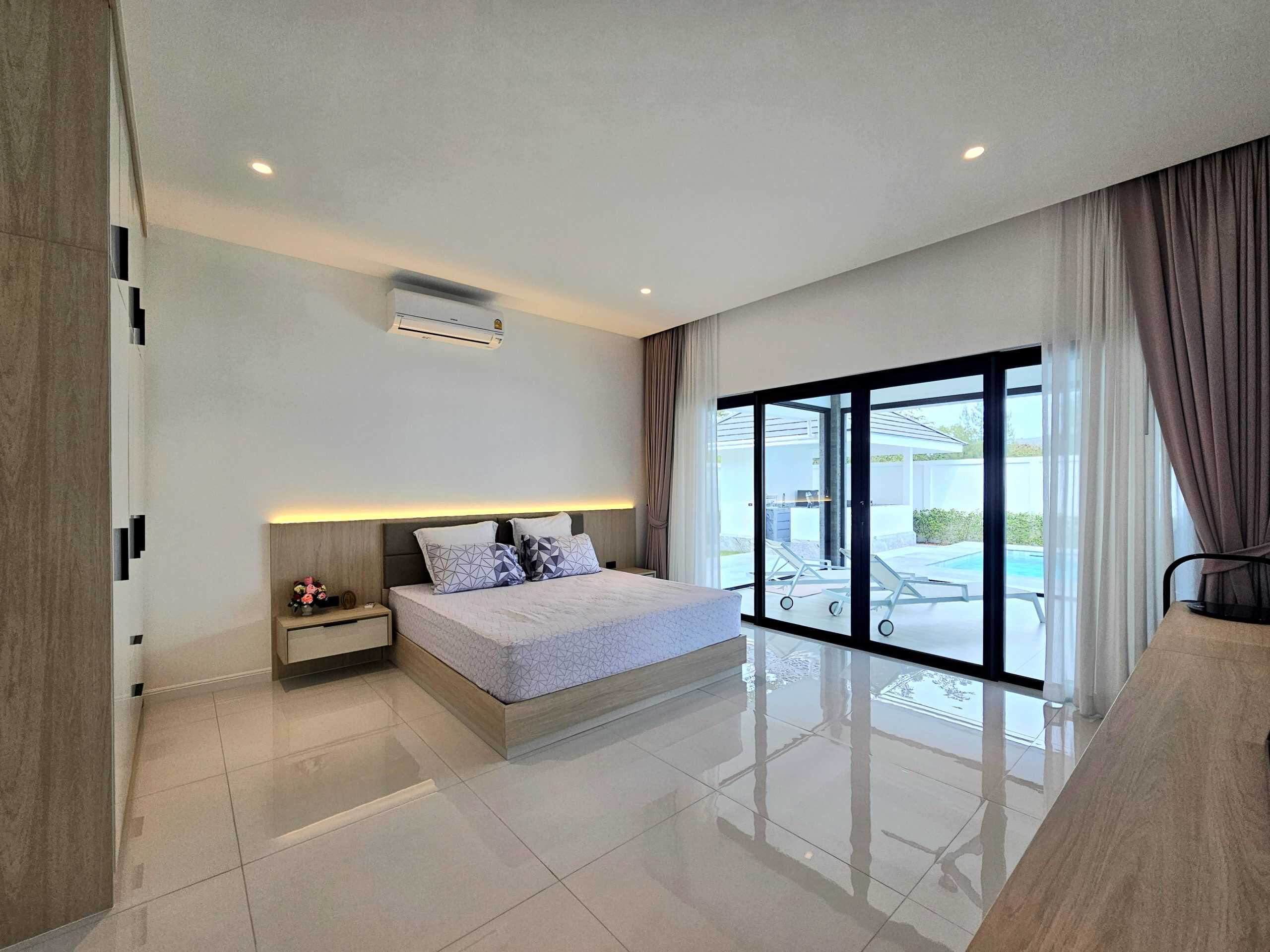 Impressive Villa Sales Hua Hin Soi 70