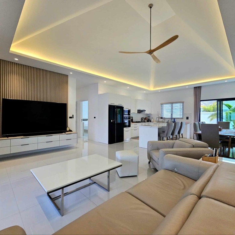 Remarkable Villa Sales Hua Hin Soi 70