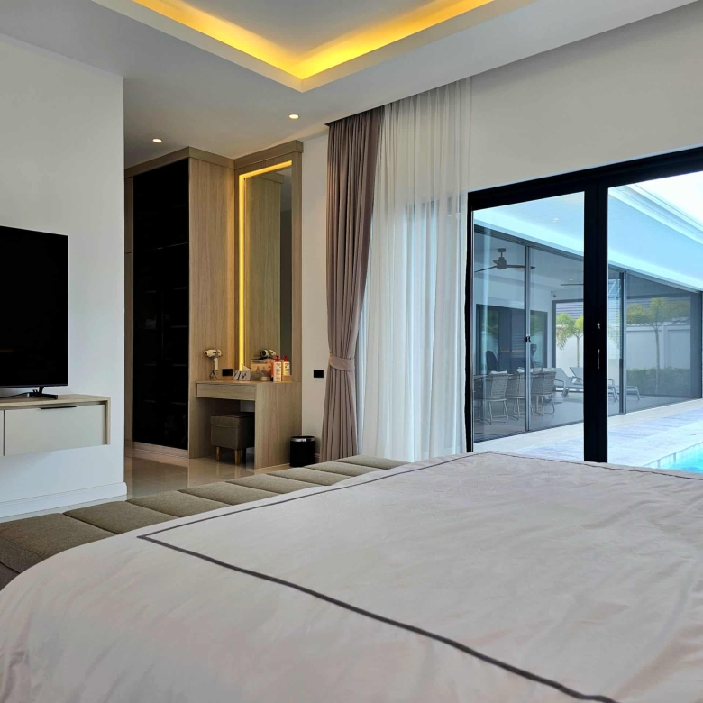 Exceptional Pool Villa Sales Hua Hin