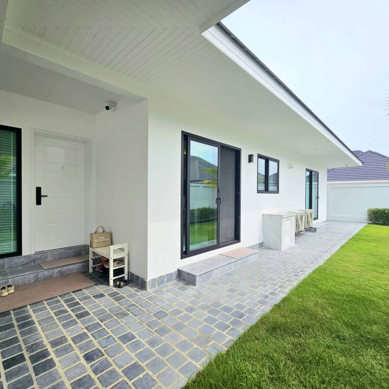 Elegant Pool Villa Sales Hua Hin