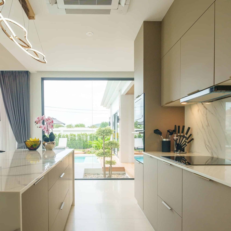 Contemporary Villa Sales Look