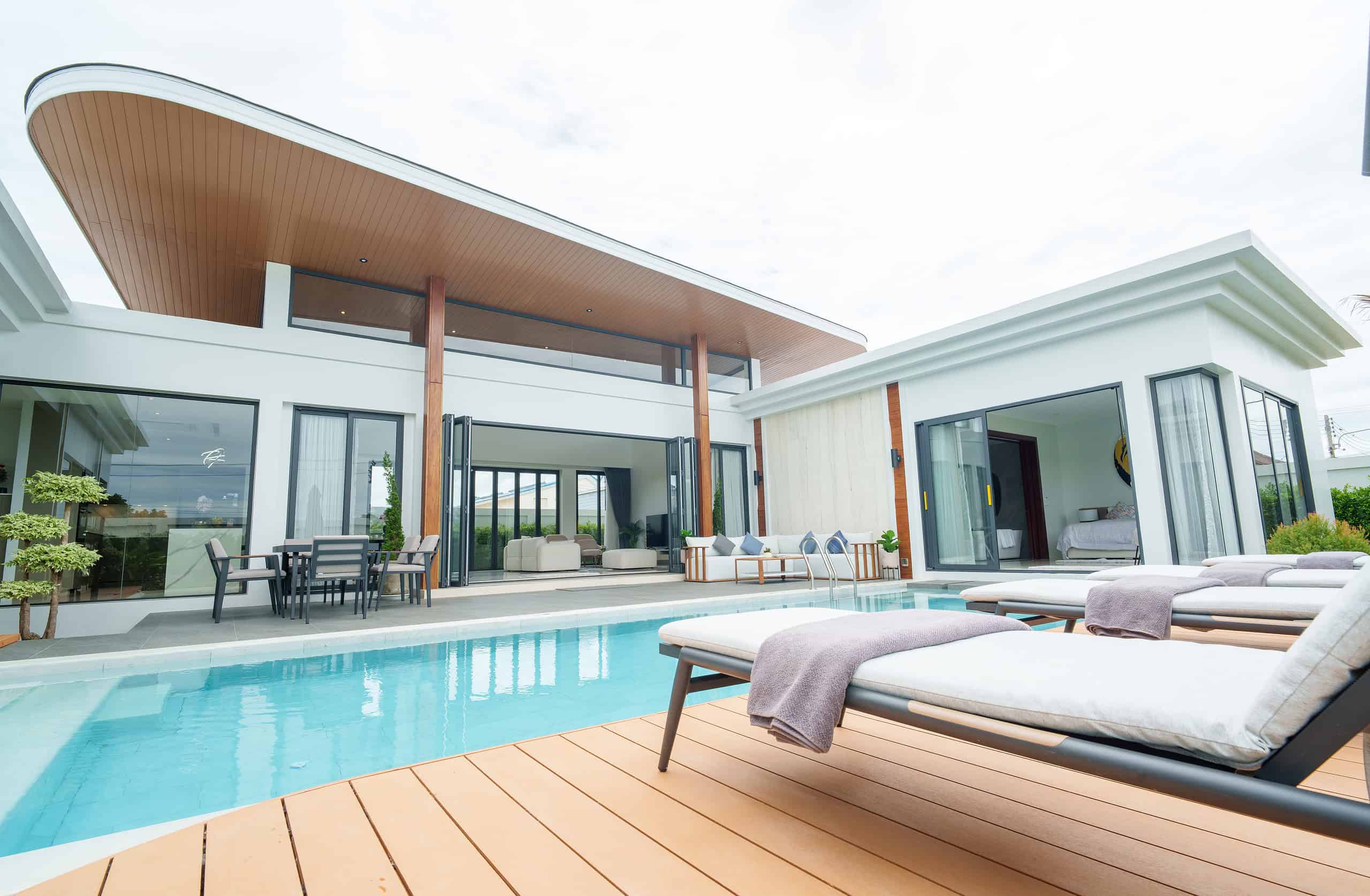 Hua Hin Villa Sales Capture