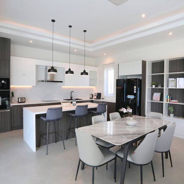 Beautiful Villa Lidia Tropical Retreat for Sale