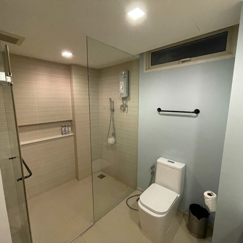 Wan Vayla Beachfront Sales Gem